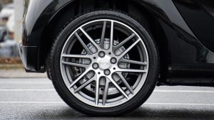 Close-up Photograph of Chrome Vehicle Wheels | Breast Cancer Car Donations